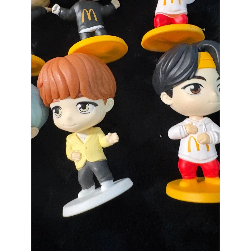 BTS TinyTAN McDonald's Collaboration Figurines Full Set 8 Pieces Collectible